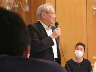 横倉名誉会長.jpg